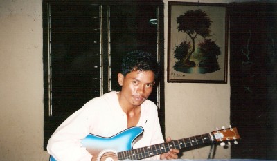 Indonesian Guitar Man