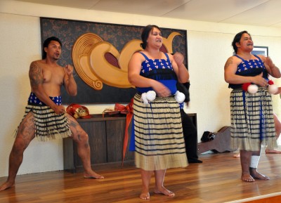 Maori song and dance New Zealand Maori Dance