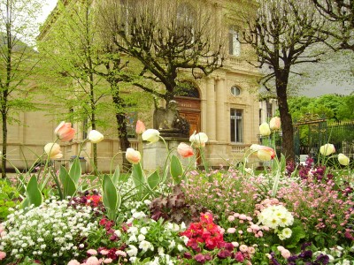 Bourdeaux Flower Garden
