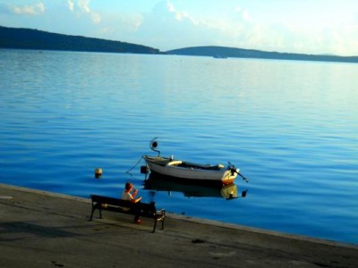 cevapi-croatia-kastela-pier