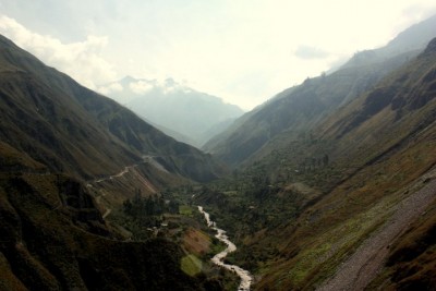 jumping off bridges in Peru