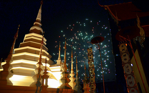 Wat Phantao during Yi Peng Image by Takeaway@Wikimedia.org, used under Creative Comms license